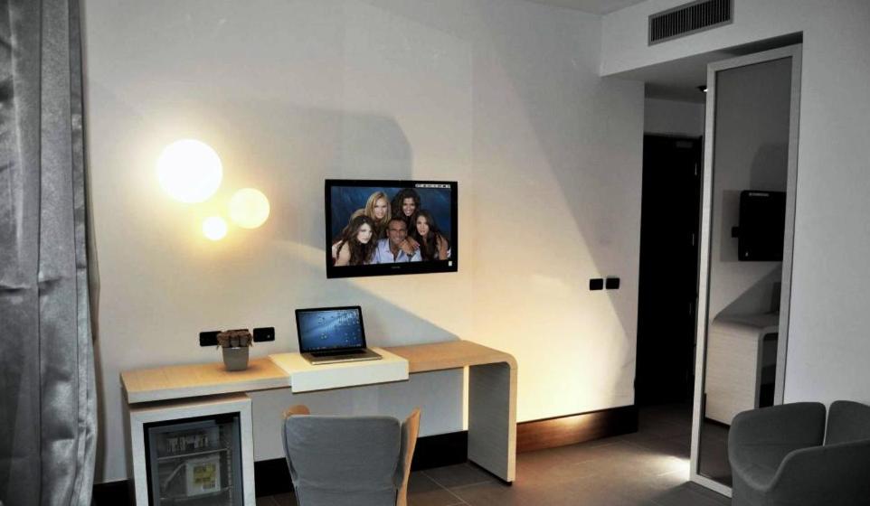 Hotel Palazzo Fortunato SantʼAgata di Militello Zimmer foto